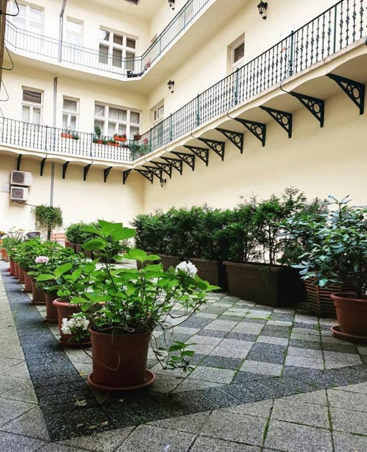 Luxury Vincents Apartments Кошице Екстер'єр фото