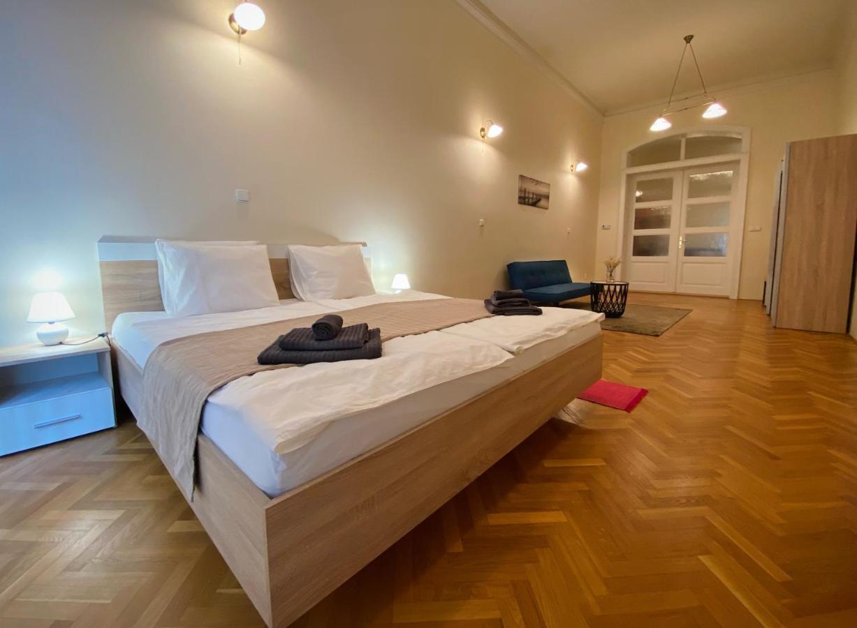 Luxury Vincents Apartments Кошице Екстер'єр фото