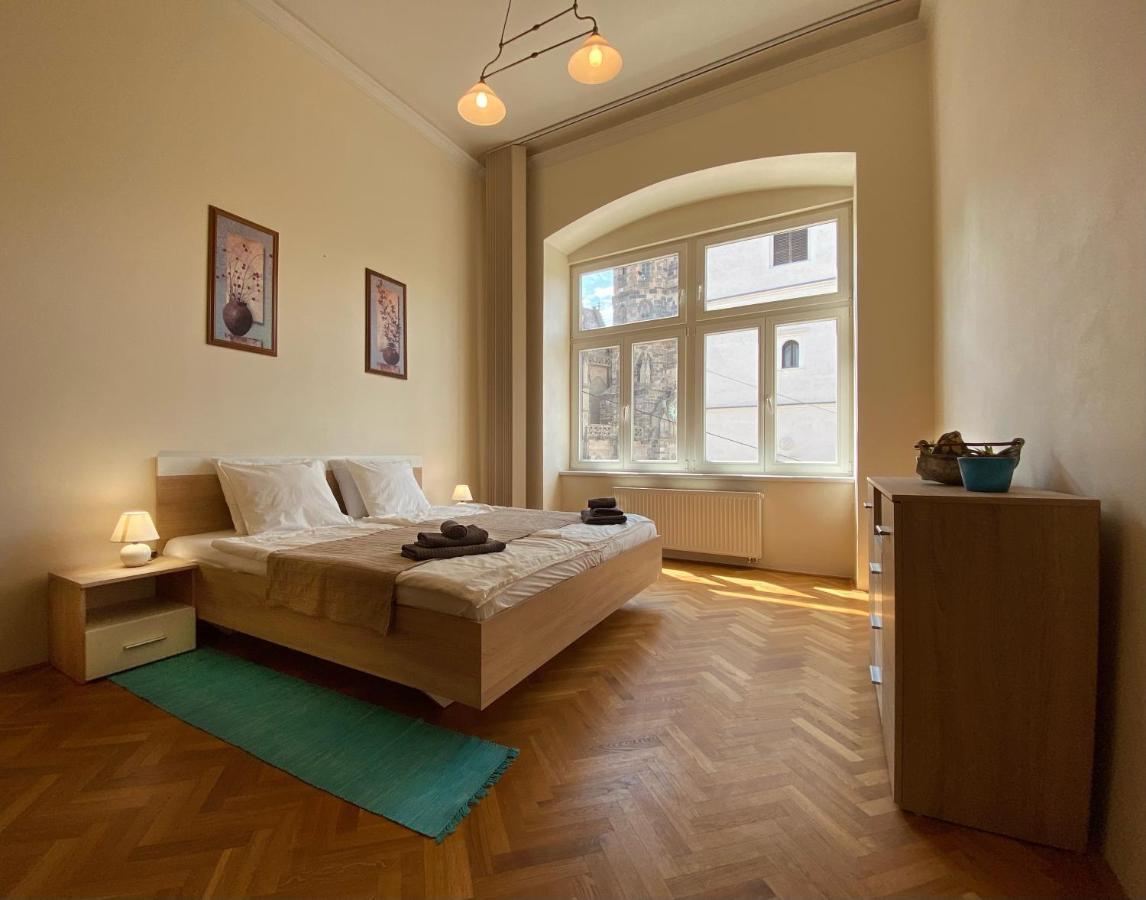 Luxury Vincents Apartments Кошице Екстер'єр фото