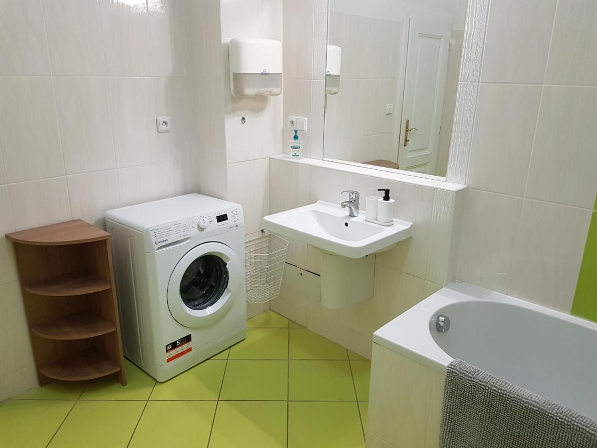 Luxury Vincents Apartments Кошице Екстер'єр фото