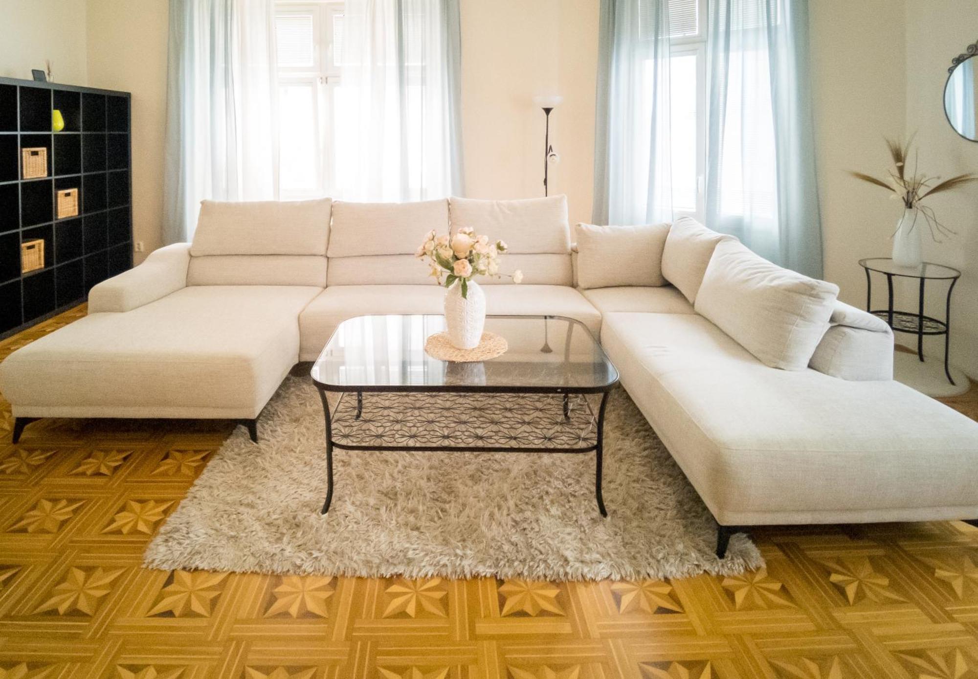 Luxury Vincents Apartments Кошице Екстер'єр фото