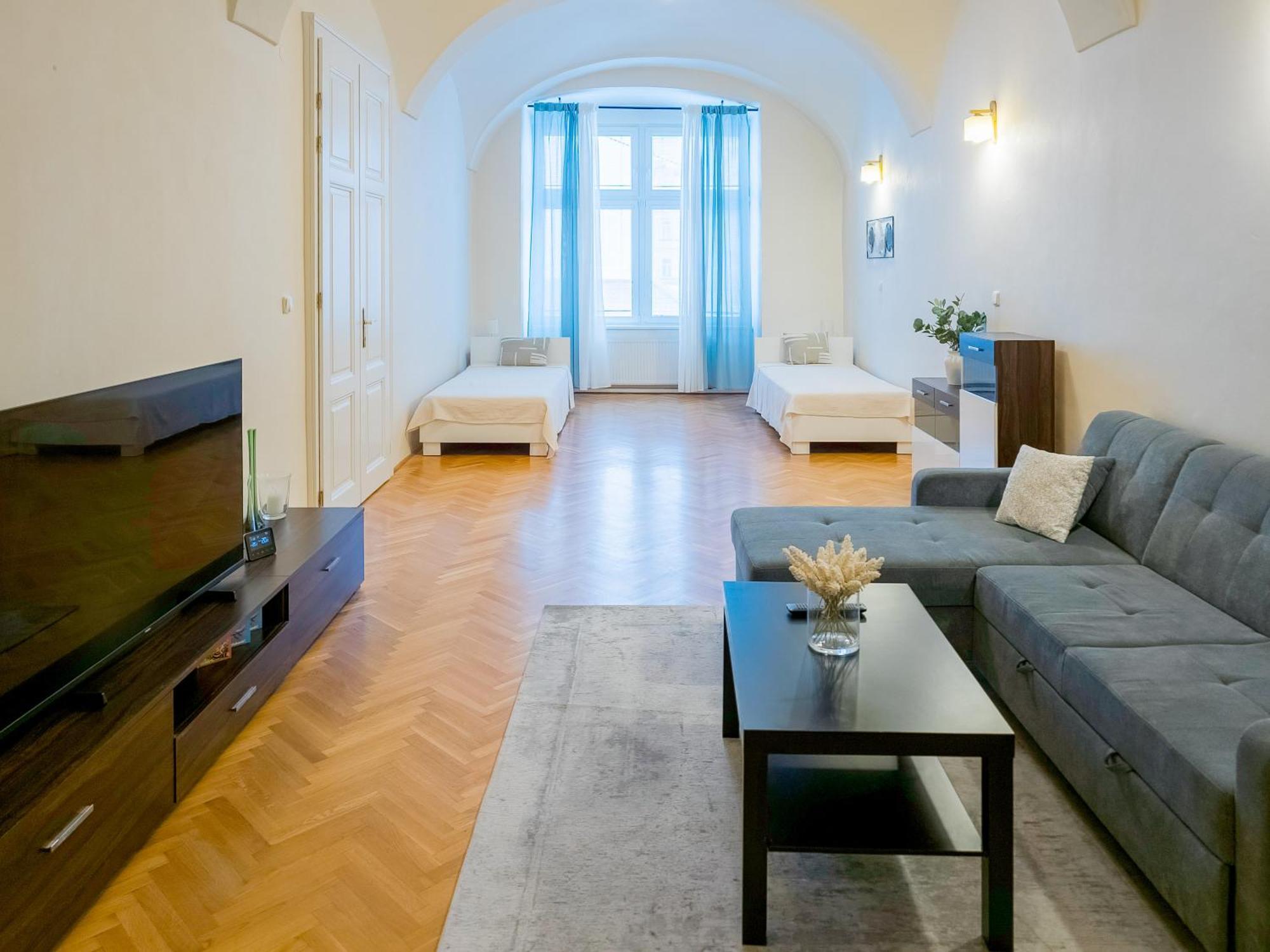 Luxury Vincents Apartments Кошице Екстер'єр фото