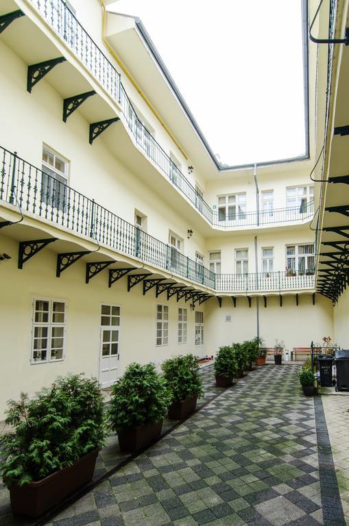 Luxury Vincents Apartments Кошице Екстер'єр фото