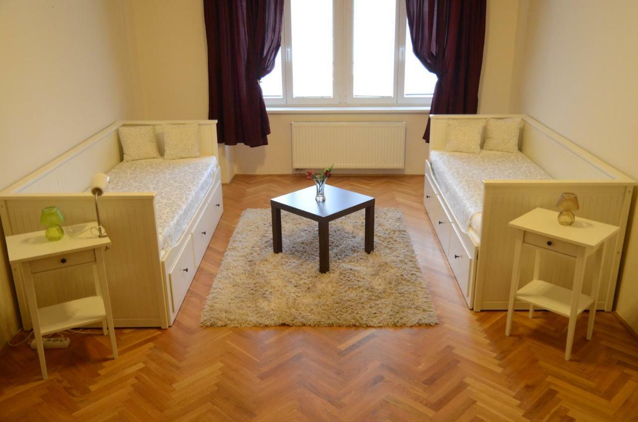 Luxury Vincents Apartments Кошице Екстер'єр фото