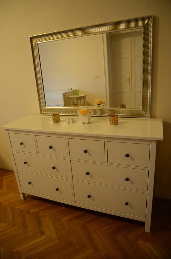Luxury Vincents Apartments Кошице Екстер'єр фото
