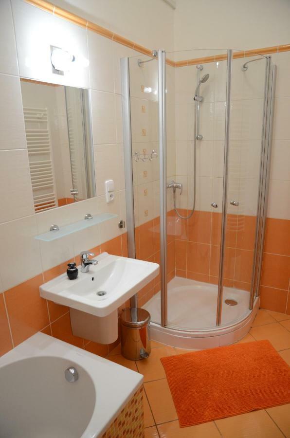 Luxury Vincents Apartments Кошице Екстер'єр фото